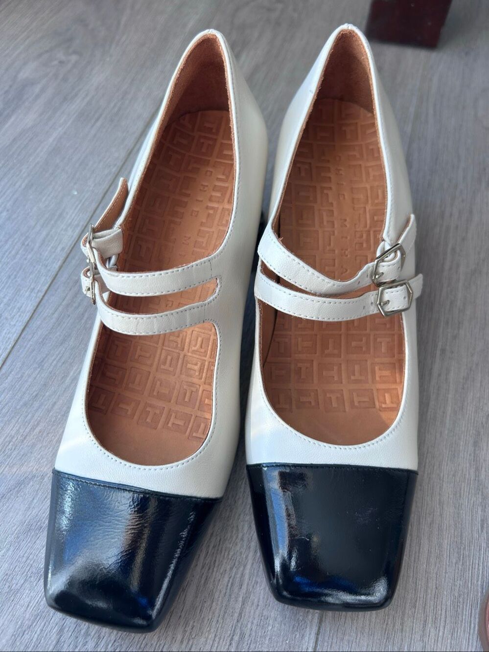 CHIE MIHARA Volcano Mary Jane Pump size 38 RARE retail $500 black toe
